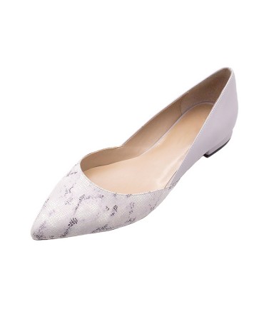 Elegant Minimalist Flats