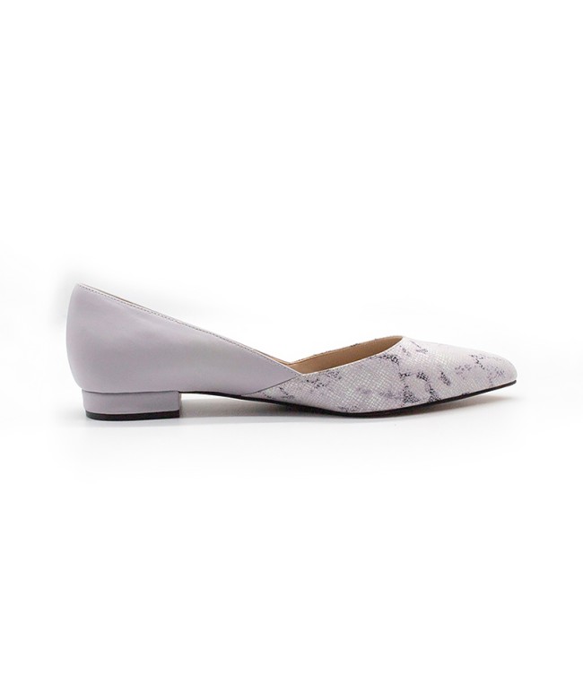 Elegant Minimalist Flats