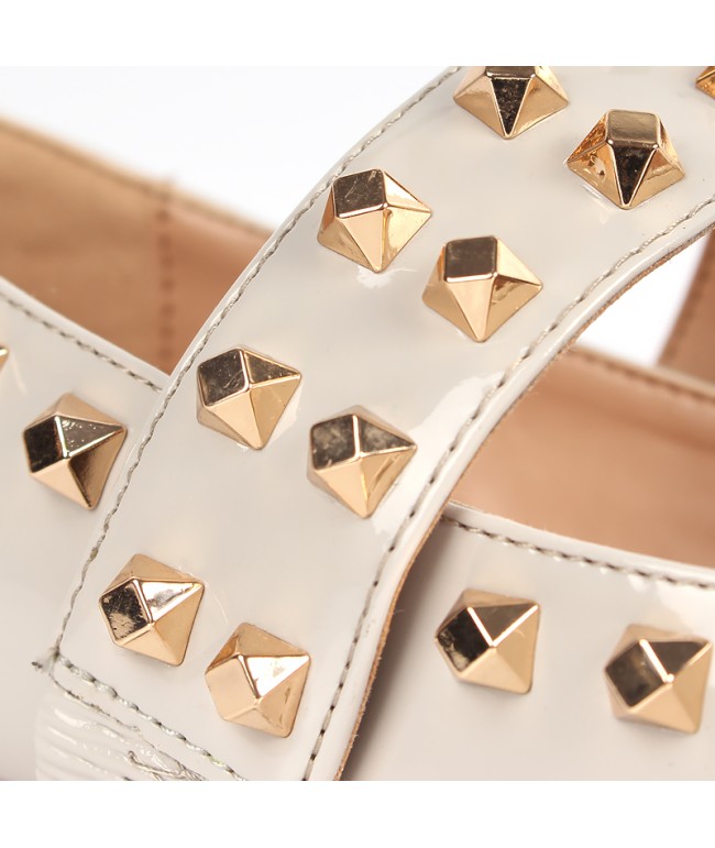 Pointed Studded Flats