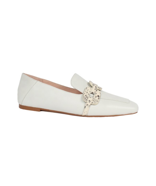 Square toe casual flats