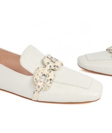 Square toe casual flats