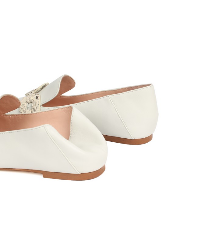 Square toe casual flats