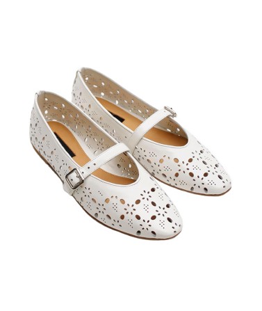 Hollow Floral Flat Shoes