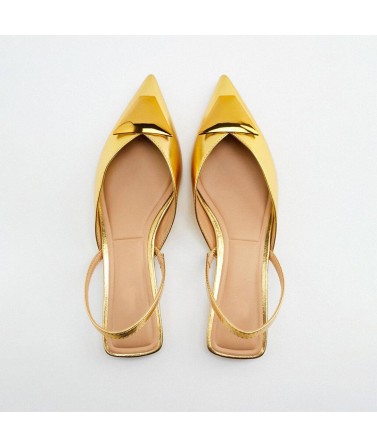 Trendy Pointed-Toe Flat Sandals