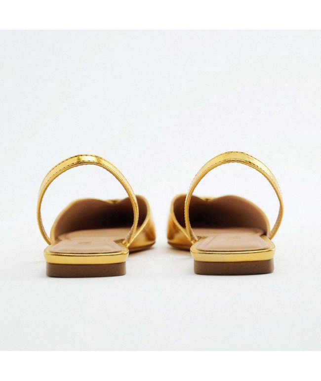 Trendy Pointed-Toe Flat Sandals