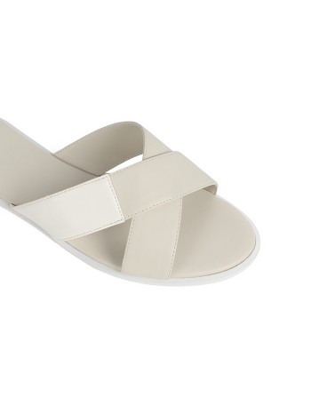Fashionable beach slippers
