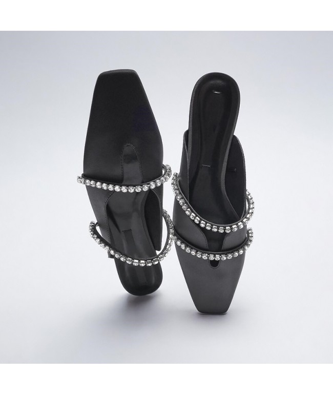 Casual flat mules