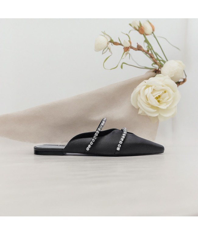 Casual flat mules